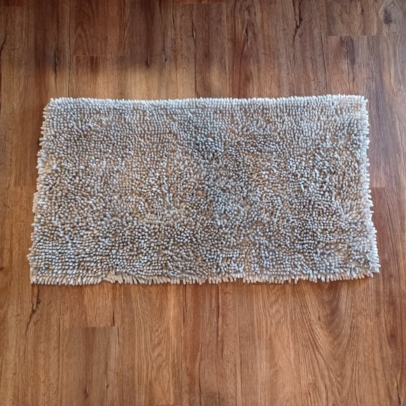 Bathroom Rug, Medium Gray Color, 20 inches x 36 inches - Picture 1 of 6